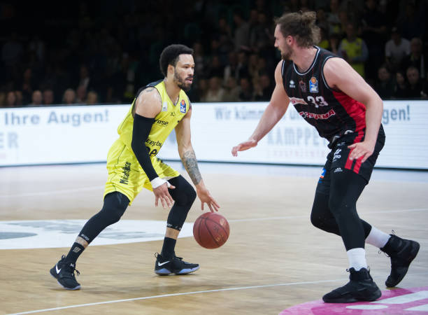 新闻发布会 新闻发布会