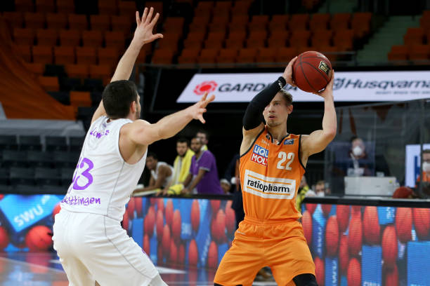 指向了一个 指向了一个